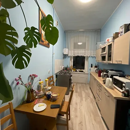 Apartamento Huge With Two Beds, Balcony *